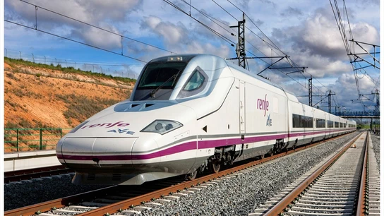 Tren AVE en imagen de archivo Tren AVE en imagen de archivo