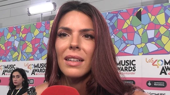 Laura entervistada en LOS40 Music Awards Laura entervistada en LOS40 Music Awards
