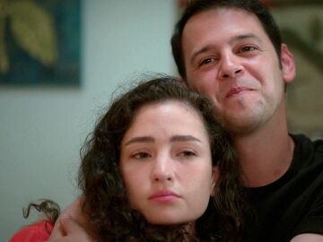 Oğulcan y Aybike descubren los secretos m&aacute;s &iacute;ntimos de Cansu al leer su diario