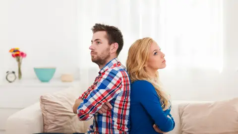 Pareja enfadada Pareja enfadada