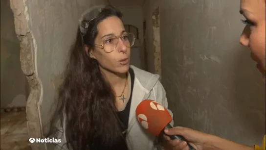 Casi dos semanas después de la DANA, los vecinos siguen teniendo miedo a los robos Casi dos semanas después de la DANA, los vecinos siguen teniendo miedo a los robos
