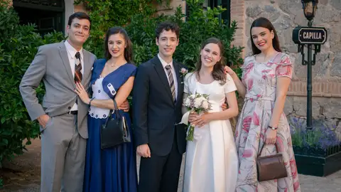 Tasio, Carmen, Mateo, Claudia y Fina Tasio, Carmen, Mateo, Claudia y Fina