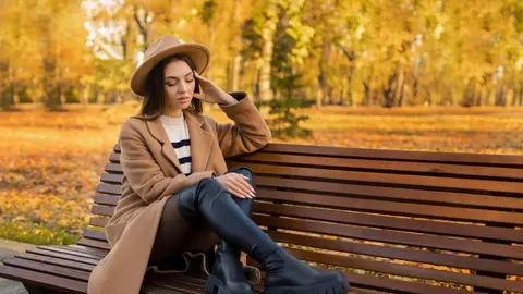 Mujer cansada Mujer cansada
