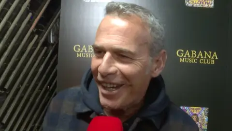 Carlos Lozano en un evento Carlos Lozano en un evento