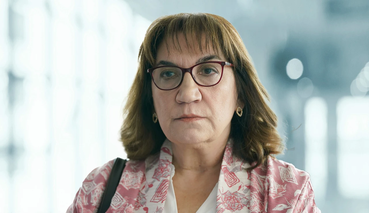 Fusun Demirel es Gülçiçek, la madre coraje de Bahar