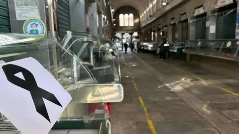 Dos detenidos y otro sospechoso en búsqueda por la muerte de un carnicero de la Plaza de Abastos de Santiago Dos detenidos y otro sospechoso en búsqueda por la muerte de un carnicero de la Plaza de Abastos de Santiago