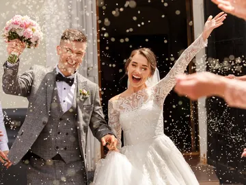 Pareja el día de la boda Pareja el día de la boda