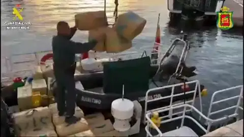 Las autoridades canarias han lanzado dos exitosos operativos antidroga en Tenerife y Gran Canaria Las autoridades canarias han lanzado dos exitosos operativos antidroga en Tenerife y Gran Canaria