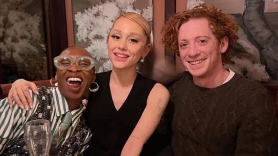 Cynthia Erivo, Ariana Grande y Ethan Slater, actores de Wicked
