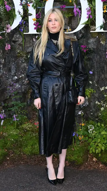 Clementine, hija de Claudia Schiffer, en el desfile de Dior Clementine, hija de Claudia Schiffer, en el desfile de Dior