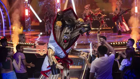 El espíritu de Dani Fernández invade a Churros para interpretar ‘Dile a los demás’ El espíritu de Dani Fernández invade a Churros para interpretar ‘Dile a los demás’