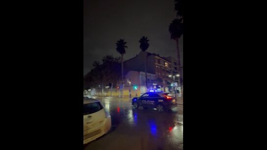 La policía alerta a los vecinos de las lluvias