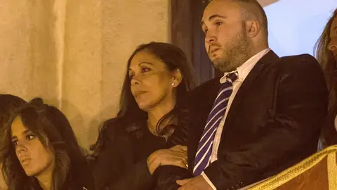 Anabel Pantoja, Isabel Pantoja y Kiko Rivera, en 2014 Anabel Pantoja, Isabel Pantoja y Kiko Rivera, en 2014