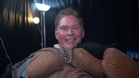 Así fue la entrevista a David Hasselhoff tras descubrir que era Hipopótamo en Mask Singer Así fue la entrevista a David Hasselhoff tras descubrir que era Hipopótamo en Mask Singer