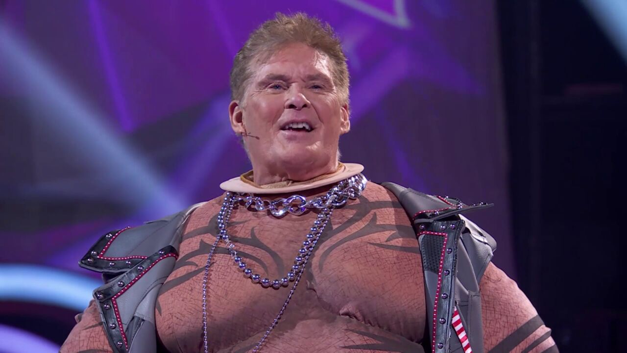 ¡Pillado por Javier Ambrossi! David Hasselhoff era Hipopótamo en Mask ...