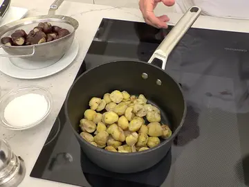 El truco de Karlos Arguiñano para que las castañas no exploten al cocerlas: "Esto es muy importante" El truco de Karlos Arguiñano para que las castañas no exploten al cocerlas: "Esto es muy importante"