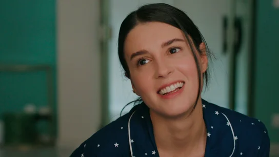 El consejo de Pelin a Abidin tras descubrir que está enamorado de Suna El consejo de Pelin a Abidin tras descubrir que está enamorado de Suna