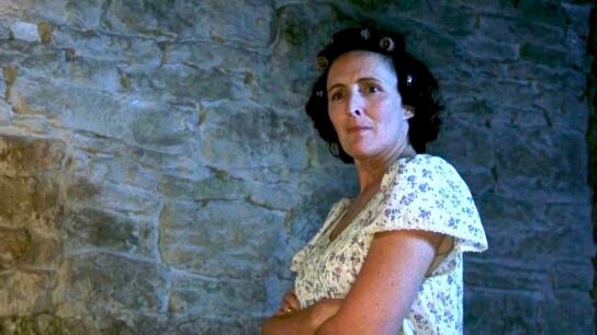 Fiona Shaw como T&iacute;a Petunia en Harry Potter