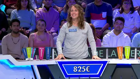 Olga sigue los consejos de Jorge Fernández y se corona en el primer panel de La ruleta de la suerte Olga sigue los consejos de Jorge Fernández y se corona en el primer panel de La ruleta de la suerte