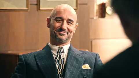 Damián y Marta le cuentan a Jesús que Perfumerías De la Reina se fusiona con su nueva empresa: "Te has salido con la tuya" Damián y Marta le cuentan a Jesús que Perfumerías De la Reina se fusiona con su nueva empresa: "Te has salido con la tuya"