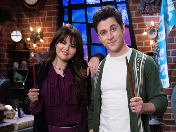 Selena Gomez y David Henrie en 'Vuelven los Magos de Waverly Place' Selena Gomez y David Henrie en 'Vuelven los Magos de Waverly Place'