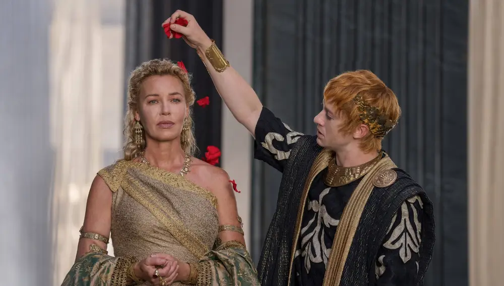 Connie Nielsen como Lucilla en Gladiator II Connie Nielsen como Lucilla en Gladiator II