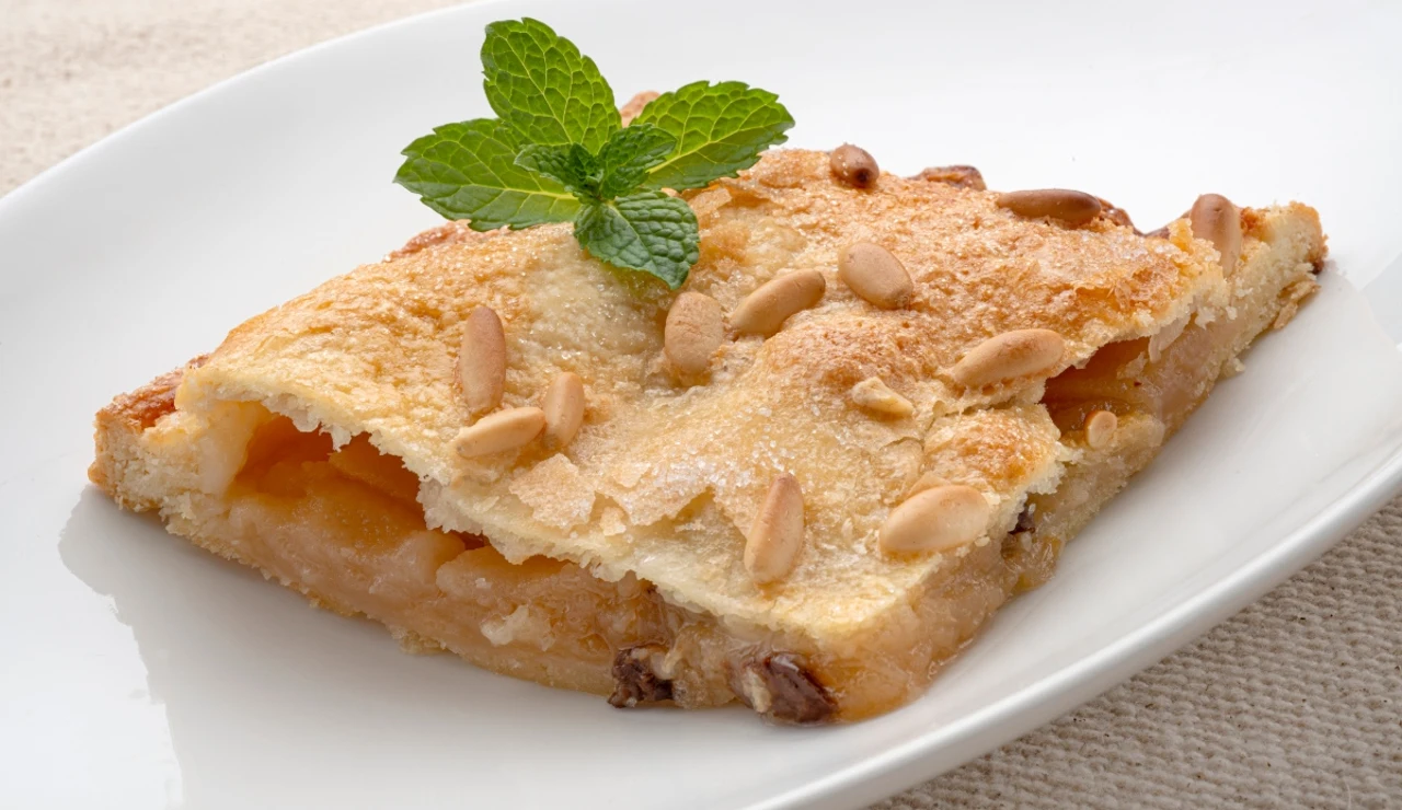 Empana de manzana, un postre fácil, rico y rápido de Karlos Arguiñano