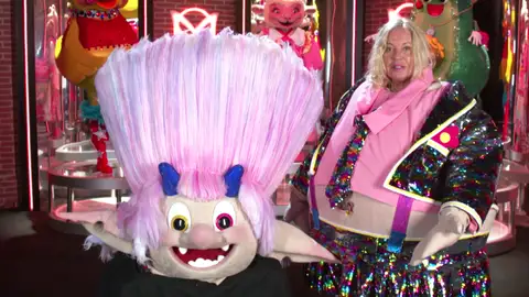 "Tengo premoniciones": Bárbara Rey explica su experiencia en Mask Singer "Tengo premoniciones": Bárbara Rey explica su experiencia en Mask Singer