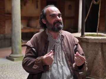 La an&eacute;cdota que &Oacute;scar Rabad&aacute;n record&oacute; para prepararse su personaje en Beguinas