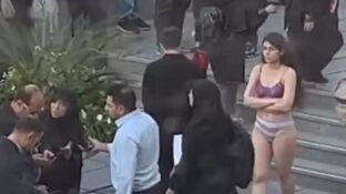 En paradero desconocido la joven que se desnud&oacute; como protesta contra el velo