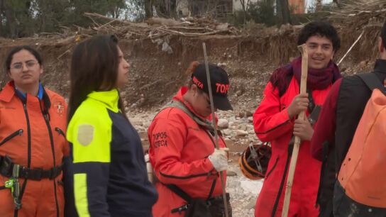 El fundador de los &acute;topos aztecas' explica como realizan la busqueda