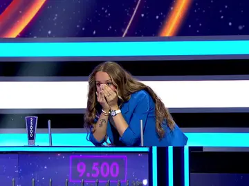 Jenny, concursante de La ruleta de la suerte noche Jenny, concursante de La ruleta de la suerte noche