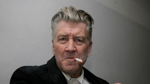David Lynch fumando