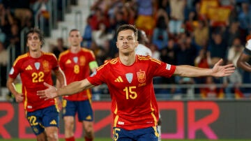 Bryan Zaragoza celebra el 3-2 ante Suiza