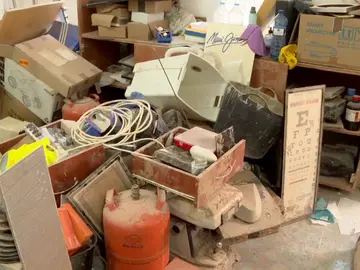 Destrozos en un comercio de Valencia Destrozos en un comercio de Valencia