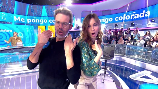 El ataque de risa de Roberto Leal tras la ocurrencia de Juli Fábregas en La Pista El ataque de risa de Roberto Leal tras la ocurrencia de Juli Fábregas en La Pista