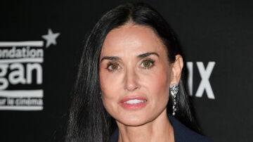 Demi Moore en la premiere de La Sustancia en Paris