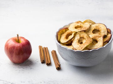 Chips de manzana con canela