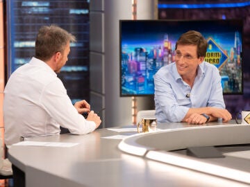 "Nos ha tra&iacute;do algunos disgustos": Jos&eacute; Luis Mart&iacute;nez-Almeida, sobre los ruidos del Bernab&eacute;u