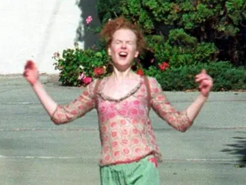 El meme de Nicole Kidman celebrando su divorcio de Tom Cruise El meme de Nicole Kidman celebrando su divorcio de Tom Cruise