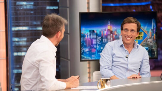Pablo Motos pone a prueba la impresionante habilidad de Jos&eacute; Luis Mart&iacute;nez-Almeida para inventar discursos