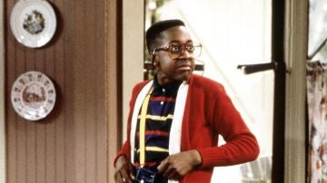 Jaleel White como Steve Urkel en Family Matters (Cosas de casa)