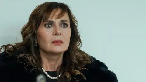 Bahar, al borde de la muerte: Nevra juega con su vida al impedir que Timur sea su donante Bahar, al borde de la muerte: Nevra juega con su vida al impedir que Timur sea su donante