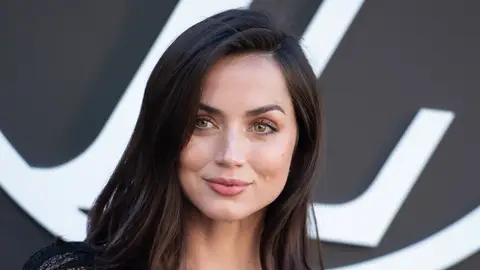 Ana de Armas en un evento de Louis Vuitton Ana de Armas en un evento de Louis Vuitton