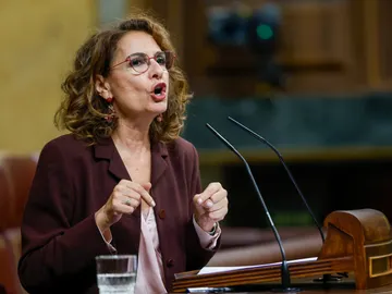 María Jesús Montero en el Congreso de los Diputados María Jesús Montero en el Congreso de los Diputados
