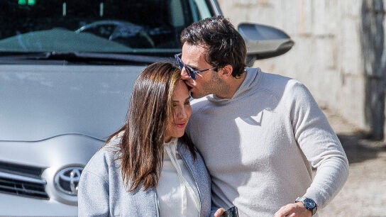 &Iacute;&ntilde;igo Onieva y Tamara Falc&oacute; paseando por Madrid