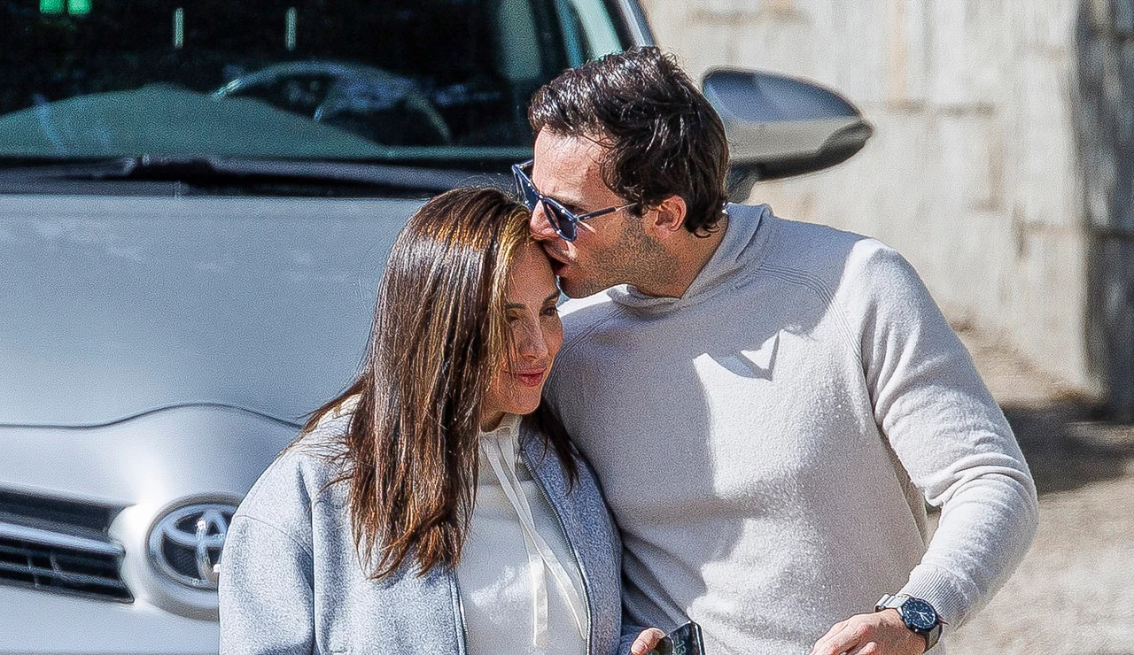 Íñigo Onieva y Tamara Falcó paseando por Madrid
