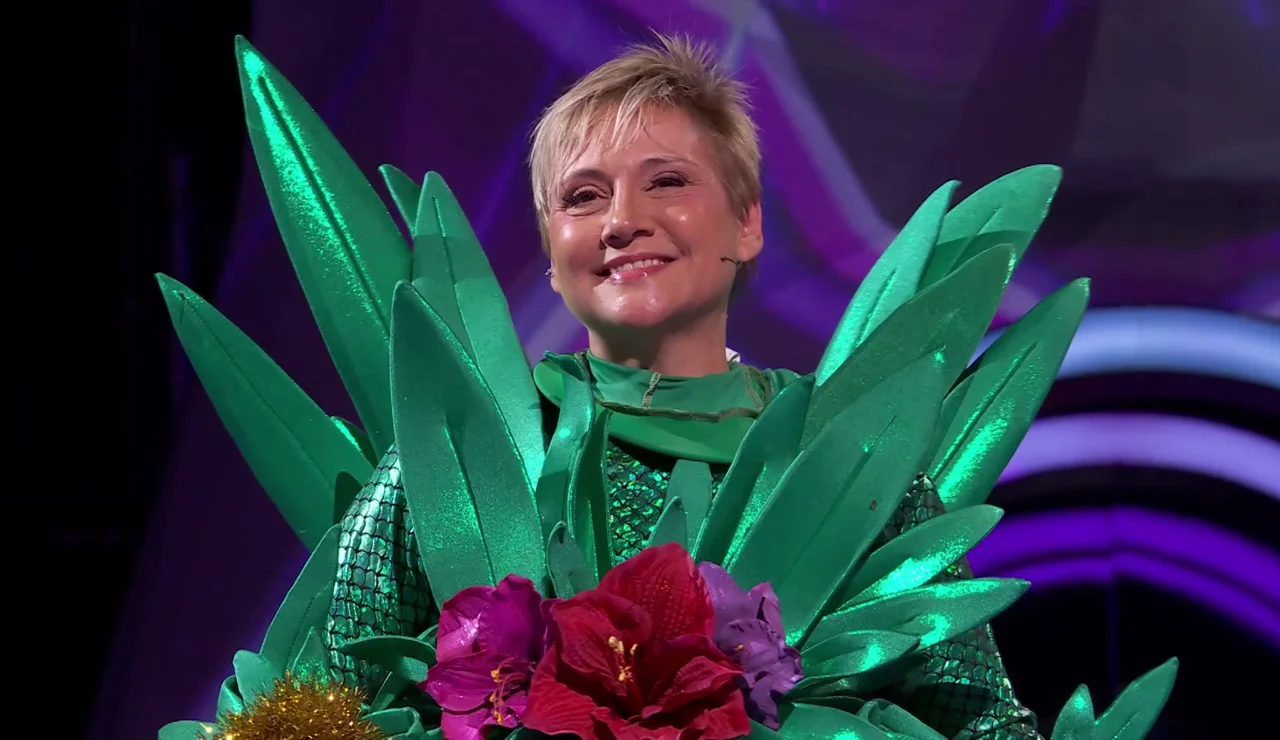 Glòria Serra era Piña: la periodista que dejó a todos sin palabras en Mask Singer