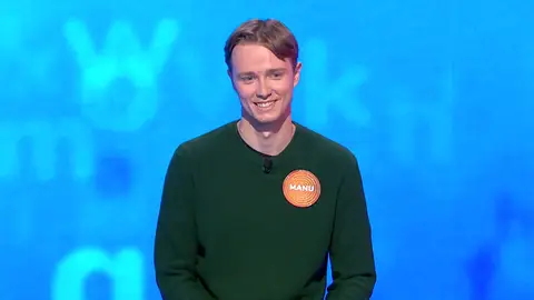 Aplauso unánime al poema de Manu para despedir a los invitados: “Ahora soy más de la cultura Lomana” Aplauso unánime al poema de Manu para despedir a los invitados: “Ahora soy más de la cultura Lomana”