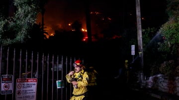 Estalla un incendio en las montañas de Hollywood